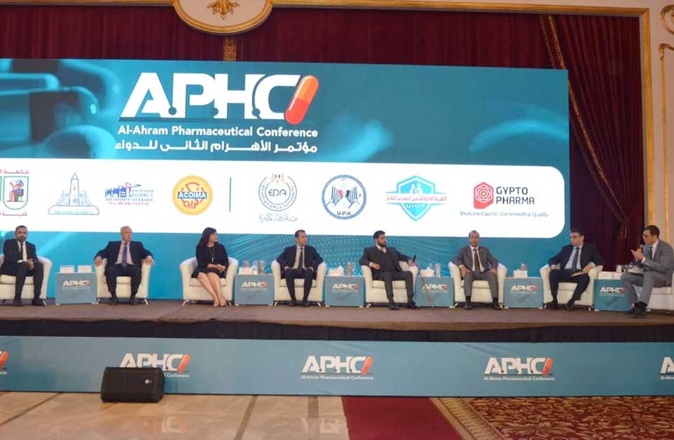 د. إسلام أبو يوسف نائب رئيس هيئة الاعتماد والرقابة الصحية