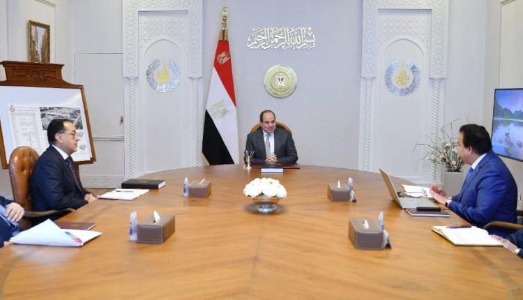 الرئيس السيسي خلال الاجتماع
