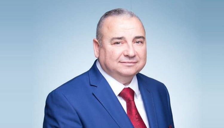 الدكتور محيي حافظ، رئيس شعبة الأدوية باتحاد الصناعات
