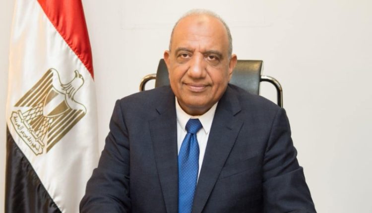 الدكتور محمود عصمت، وزير قطاع الأعمال العام