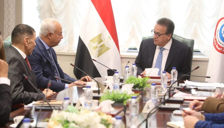 وزير الصحة يبحث مع شركة جمجوم فارما تعزيز التعاون وتوطين صناعة الدواء